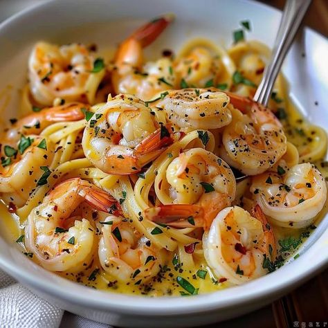 Lilys Bites, Ina Garten Shrimp Scampi, Shrimps Recipes, Shrimp Scampi Linguine, Shrimp Meals, Garlicky Shrimp, Marion Grasby, Shrimp Scampi Pasta, Best Shrimp Recipes