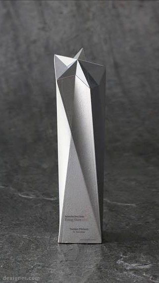 Rising Stars Trophy by Pininfarina Star Trophy Design, Star Trophy, Award Ideas, Trophies And Medals, Award Plaque, Trophy Design, Awards Trophy, Bottle Packaging, 로고 디자인