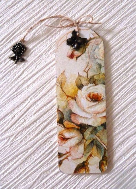 Bookmark Photography, Art Fair Booth, Handmade Bookmarks Diy, Artist Trading Card, Art Tutorials Watercolor, Watercolor Flowers Tutorial, Creative Bookmarks, Watercolor Tips, Watercolor Paintings For Beginners