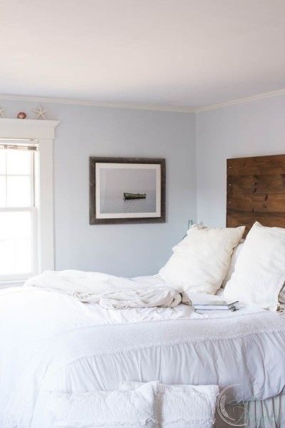 Best Coastal Paint Colors, Light Grey Paint, White Home Decor Ideas, Bedroom Silver, Cloud Bedroom, Light Grey Paint Colors, Farm Bedroom, Coastal Paint Colors, Coastal Paint