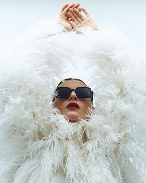 Atelier Biser on Instagram: "Ostrich feather jacket 🤍" Fur Coat Photoshoot, Ostrich Feather Jacket, Luxury Couple, Glamour Outfit, Feather Jacket, Vintage Black Glamour, Winter Photoshoot, Fashion Photography Inspiration, Trendy Sunglasses