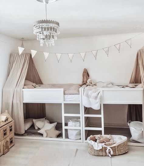 Sisters Bedroom Ideas, Ikea Bunk Bed, Twin Girl Bedrooms, Boy And Girl Shared Bedroom, Girls Bunk Beds, Shared Girls Room, Ikea Kura Bed, Kids Rooms Inspo, Kids Shared Bedroom