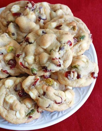 White Chocolate Cranberry Pistachio Cookies Pistachio Cookies Recipe, Cranberry Pistachio Cookies, Cookies Cranberry, Chocolate Cranberry, Pistachio Cookies, Cranberry Pistachio, White Chocolate Cranberry, Buttery Cookies, Crinkle Cookies