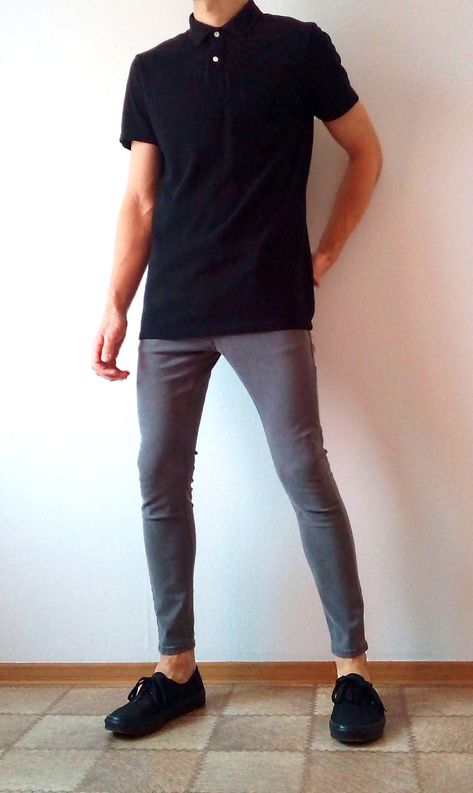 vans authentic black skinny jeans boys guys outfit | vans love #vans #vansauthentic #skinnyjeans Trendy Jeans Outfits, Outfit Vans, Comfy Jeans Outfit, Vans Authentic Black, Men's Summer Outfit, Superenge Jeans, Tokyo Street Fashion, Jeans Outfit Summer, Hipster Mens Fashion