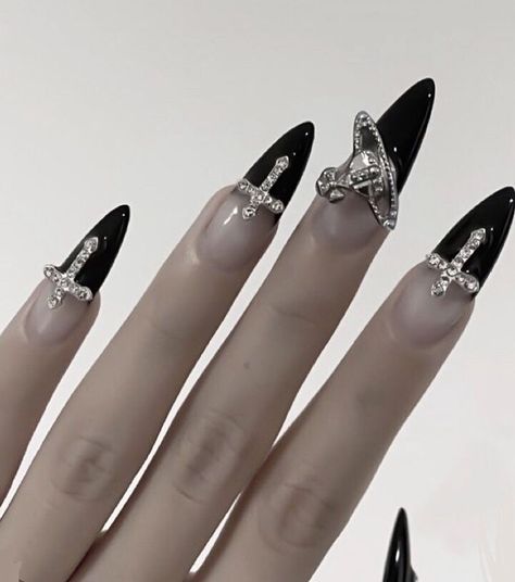 Nail Vinyls, Goth Nails, Grunge Nails, Pretty Gel Nails, Really Cute Nails, Nails 2021, Long Acrylic, Almond Shape, Design Nail