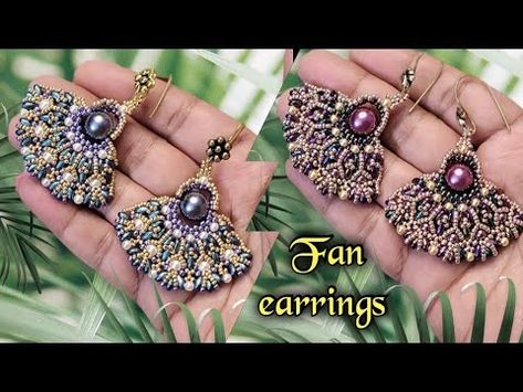 (1059) Fan earrings ( with Superduo beads ) tutorial/ DIY Superduo beads earrings/ Beaded jewellery making - YouTube Beading Earring, Superduo Earrings, Earring Video, Superduo Beads, Beads Tutorial, Wire Wrapping Diy, Wire Wrapped Jewelry Diy, Beaded Earrings Tutorials, Seed Beading