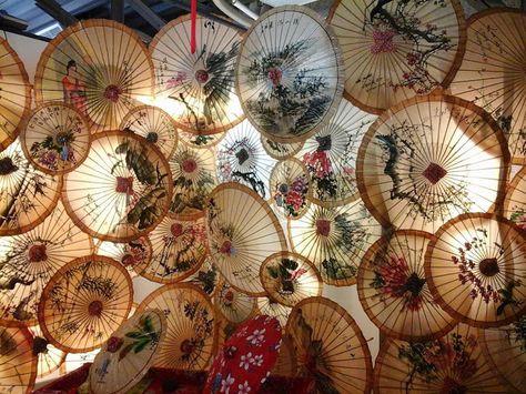 Artistic Objects photo by Tiffany Wu Asian Umbrella, Japanese Type, Japanese Things, Paper Umbrella, Paper Umbrellas, Ancient Chinese Art, Ceiling Design Living Room, Umbrella Art, Olden Days