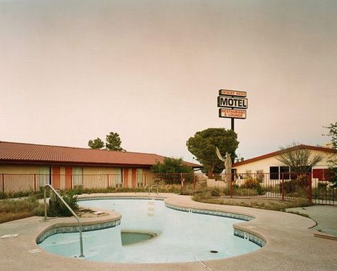 Deserted Places: Pictures of abandoned swimming pools Empty Pool, John Bennett, Los Angeles Area, Trailer Park, A Sign, Abandoned Places, Color Photography, Luxury Hotel, Swimming Pool