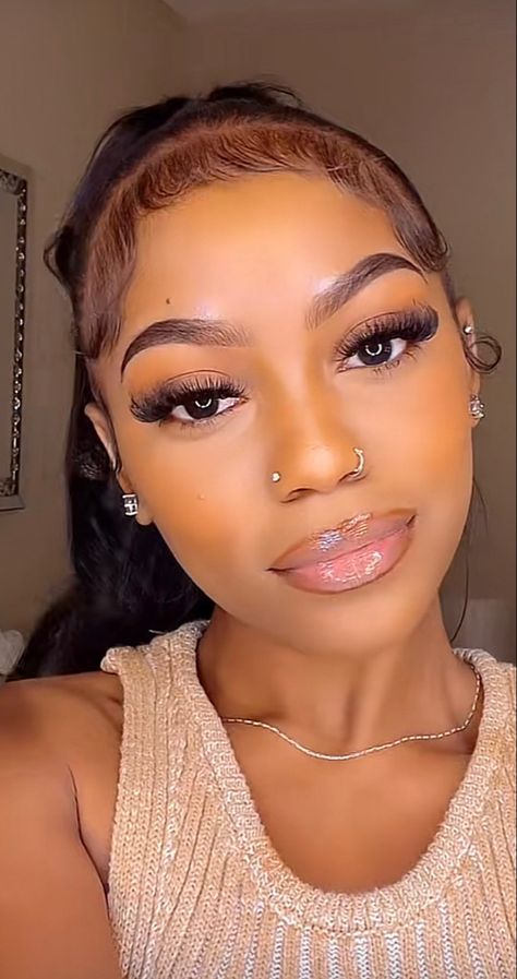 Hoop Nose Ring On Black Women, Nose Piercing On Small Nose, Nose Rings Black Women, Stud And Hoop Nose Piercing, Nose Piercing Ideas Double, Double Nose Piercing Black Women, Nose Rings On Black Women, Double Nose Piercing Aesthetic, Nose Ring Black Women