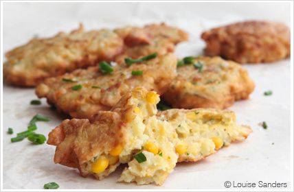 sweetcorn-fritters Sweetcorn Fritters Recipe, African Dinner, Sweetcorn Fritters, South Africa Food, South African Dishes, African Dishes, Fritters Recipe, Africa Food, African Cooking