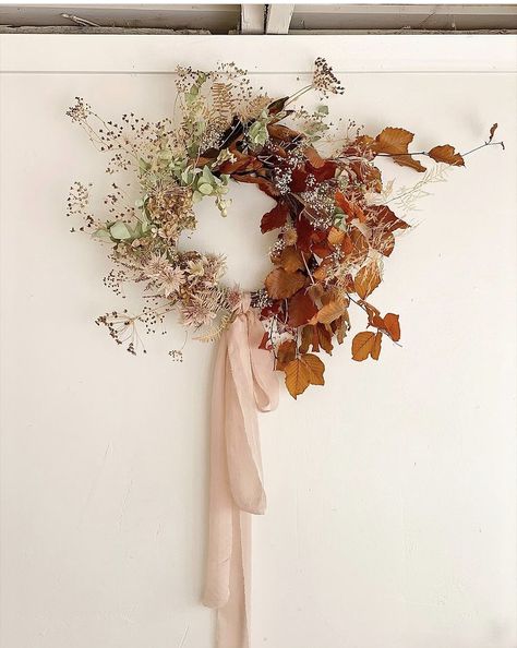 Natural Fall Decor, Deckled Edge Paper, Dried Wreath, Fall Decorating Ideas, Modern Wreath, Wedding Table Linens, Dried Flower Wreaths, Diy Fall Wreath, Handmade Wedding Invitations