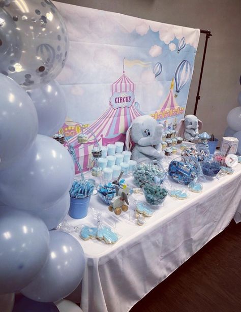 Dumbo Baby Shower Ideas – Baby Shower Ideas 4U Disney Baby Shower Themes Girl, Dumbo Baby Shower Theme Boys, Dumbo Nursery Ideas, Dumbo Baby Shower Ideas, Disney Baby Shower Ideas, Dumbo Baby Shower Theme, Disney Baby Shower Themes, Dumbo Nursery, Dumbo Birthday