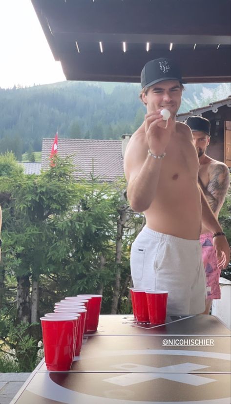 Hockey Players Funny, Nico Hischier, Hockey Pictures, Hot Hockey Players, Oh Captain My Captain, Hockey Girl, Captain My Captain, Hockey Boys, Hey Handsome