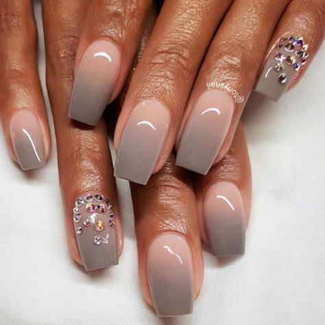 Reverse Ombre Nails, Gray Ombre Nails, Square Ombre, Grey Nail, Fab Nails, Unghie Sfumate, Ombre Acrylic, Ombré Nails, Square Nail Designs