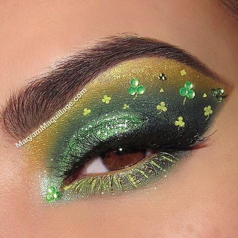 St Patricks Day Makeup Ideas, St Patricks Day Makeup, Work Costumes, Cosmetics Ideas, Saint Patricks Day Makeup, Day Eye Makeup, San Patrick, Day Makeup Looks, Holiday Makeup Looks