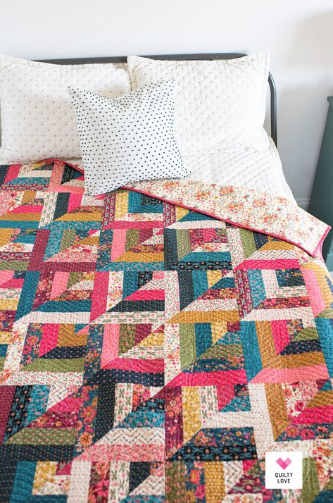 Free Scrap Stash Plus Quilt pattern - Quilty Love Fabric Stash Buster, Stripe Quilt Pattern, Minky Quilt, Quilty Love, Squares Quilt, Granny Square Quilt, Log Cabin Quilt Pattern, Plus Quilt, Heart Quilt Pattern