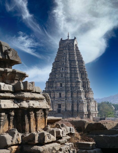 Thanks to Godwin Bephin for making this photo available freely on @unsplash 🎁 Virupaksha Temple, Hampi Karnataka, Temple India, India Architecture, Hindu Temples, Buses And Trains, Hampi, Colour Painting, Indian Temple