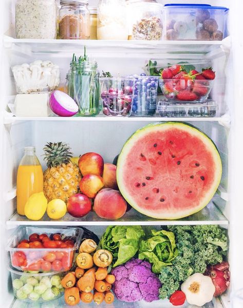 #Repost: Just a quick reminder that if you’re going to stock your fridge, do it with all the fresh & #healthy things 🌿💛 (and leave some in the shop for other people too)  BY: anettvelsberg Healthy Fridge, Healthy Bowl, Vegan Foodie, Eat The Rainbow, Mug Cake, Vegan Life, Raw Vegan, Fruits And Vegetables, Love Food