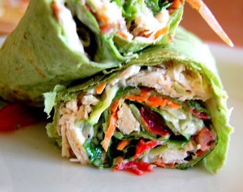 Chicken Spinach Wrap, Travel Meals, Wrap Chicken, Yummy Nummies, Spinach Wrap, Parmesan Ranch, Chicken Bacon Ranch Wrap, Recipes Sandwiches, Spinach Wraps