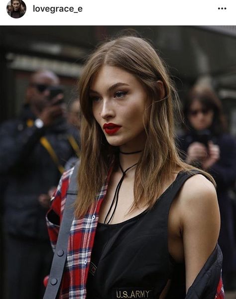 Elizabeth Grace, New Faces Models, French Vogue, Grace Elizabeth, Insta Models, Modeling Career, Red Lipstick, By Grace, Vogue Paris