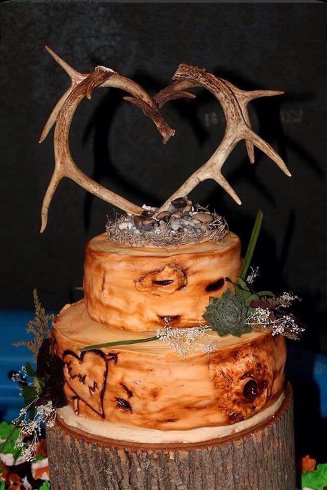 Country wedding cake Ikea Wedding, Wedding Hacks, Antler Wedding, How To Dress For A Wedding, Country Wedding Cakes, Camo Wedding, Country Stuff, Wedding Cake Rustic, Country Weddings