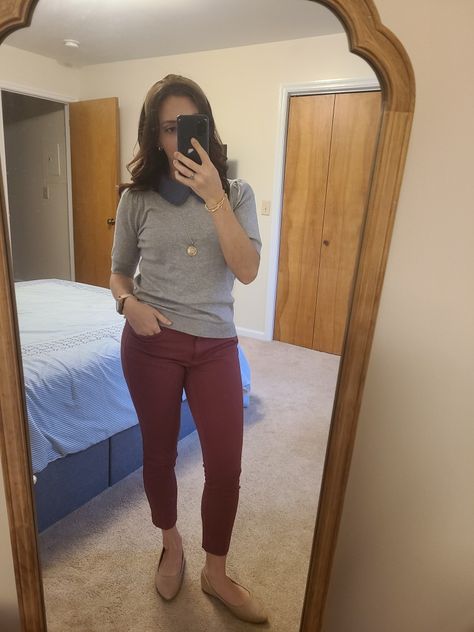 Mauve Pants Outfit Work, Mauve Pants Outfit, Mauve Pants, Colored Pants Outfits, Pants Outfit Work, Nude Flats, Outfit Work, Sleeved Sweater, Teacher Outfit