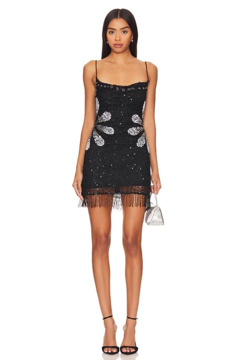 Dress With Leather Boots, Fancy Mini Dresses Cocktail, Sequin Outfit Ideas, Spring Graduation Dress, Black Embellished Dress, 30th Birthday Outfit, Sequin Dress Outfit, Vegas Dress, Embroidered Top Designs