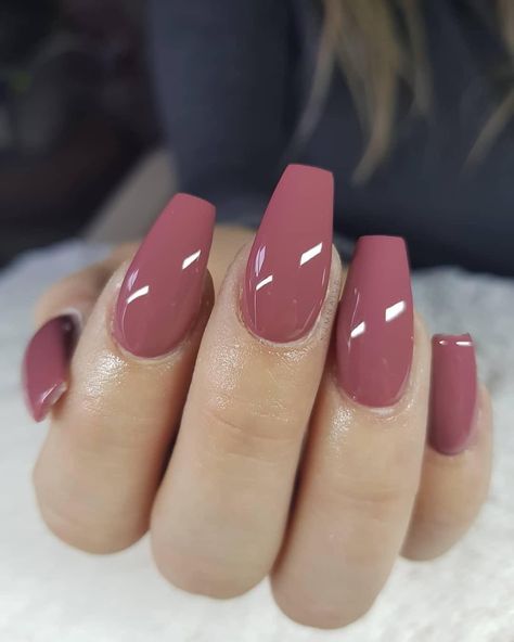 Imgur: The magic of the Internet Dusty Rose Nails, Spring Nail Color, Summer Nails Colors Designs, Nagel Tips, Spring Nail Colors, Her Nails, Colorful Nail Designs, Sensory Bin, Pink Nail