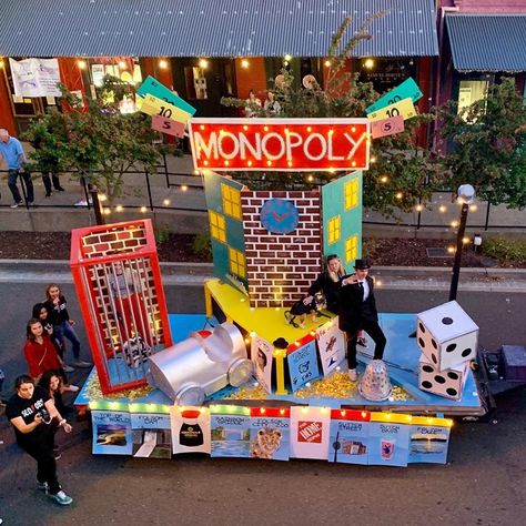 Bank Parade Float Ideas, Monopoly Float Ideas, Monopoly Parade Float, School Floats Parade Ideas, Carnival Floats Parade, Monopoly Homecoming Float, Homecoming Float Ideas High School, Float Themes, Parade Float Theme