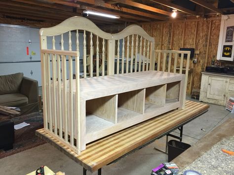 Turn Crib Into Bench, Crib Turned Into Bench, Crib Into Bench, Repurposed Crib Ideas, Diy Cribs, Baby Bed Bench, Upcycle Crib, Crib Repurpose, Puppy Contract