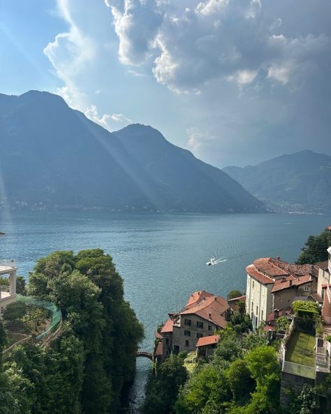 we will be right back lake como Small Town Europe Aesthetic, Small European Town, Small Town In Italy, Lake Como Summer, Nesso Italy, Italy Town, Lake Como Bellagio, Italy Villages, Italy Life