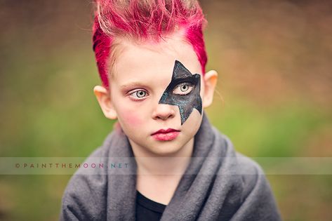 Star Face Paint, Rock And Roll Makeup, Rock Star Makeup, Punk Rock Makeup, Face Paint For Kids, Punk Birthday, Rock Star Theme, Paint For Kids, Rock Star Costume