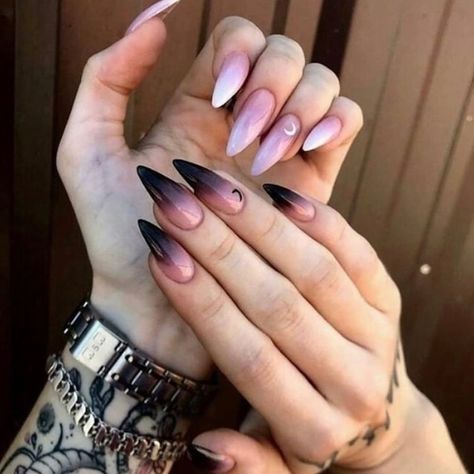 November Nail Designs, Witch Nails, Witchy Nails, Halloween Acrylic Nails, November Nails, Moon Nails, Gothic Nails, Anime Nails, Heart Nail Art