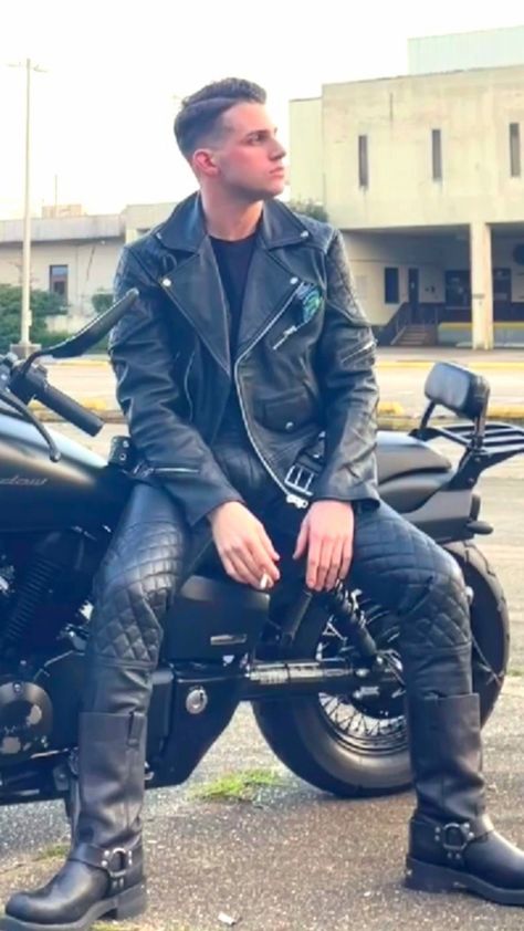 Follow @texasstumble and get more of the good stuff by joining Tumblr today. Dive in! Leather Smoker Men, Motorcycle Suits Men, Leather Daddy, Motorcycle Leathers Suit, Leather Fashion Men, Bike Leathers, Tight Leather Pants, Motorcycle Leather Jacket, Mens Leather Clothing