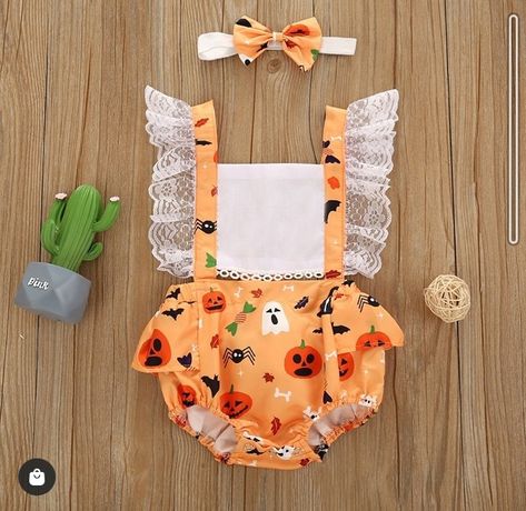 Baby Girl Halloween Costume, Pumpkin Onesie, Halloween Romper, Baby Halloween Outfits, Girl Halloween Costume, Baby Costumes Girl, My First Halloween, Newborn Coming Home Outfit