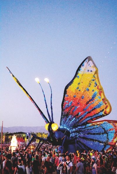 Coachella Music Festival Art Installations Art Music Festival, Coachella Art Installations, Coachella Installations, Festival Art Installation, Coachella Art, Coachella Aesthetic, Coachella Theme, Fairy Garden Art, Festival Themed Party