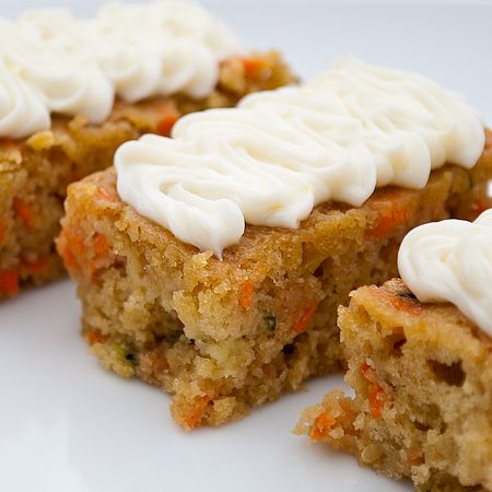 Carrot-Zucchini-Bars Zucchini Bars, Carrot Zucchini, Lemon Cream Cheese Frosting, Lemon Cream Cheese, Brownie Desserts, Hash Browns, Think Food, Lemon Cream, Cupcake Cake