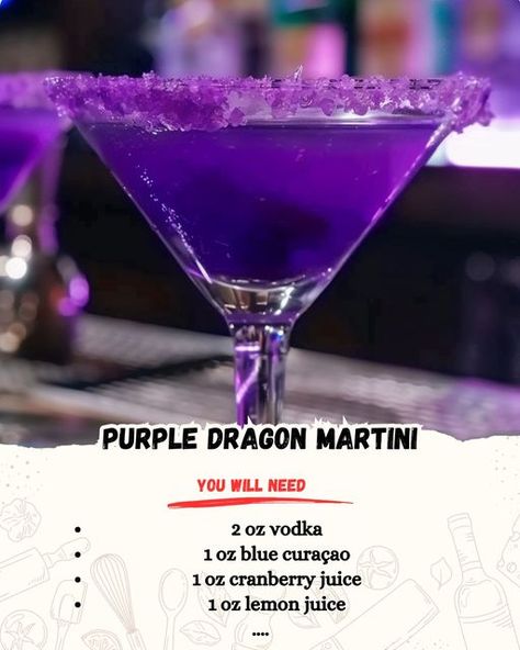 Purple Alcoholic Drinks, Violet Martini, Fruity Rum Drinks, Mixed Drinks Alcohol Recipes, Cold Coffee Drinks Recipes, Fun Halloween Drinks, Bartender Drinks Recipes, Juice Ice Cubes, Martini Ingredients