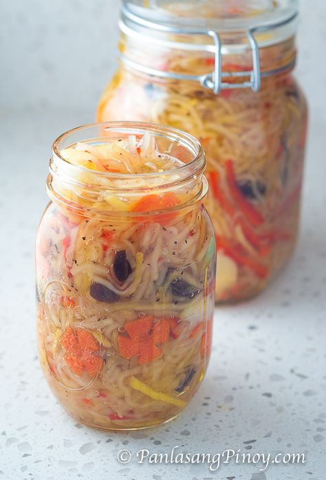 papaya atchara recipe pickled papaya filipino Atchara Recipe, Pickled Papaya, Papaya Recipes, Green Papaya, Fried Foods, Papaya Salad, Filipino Dishes, Paleo Diet Recipes, Pinoy Food