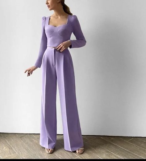 How to Rock Corset Fashion like a Style Icon – Svelte Magazine Corset Outfit, Corset Fashion, Purple Outfits, Woman Suit Fashion, Looks Chic, Professional Outfits, A Style, Suit Fashion, Look Chic