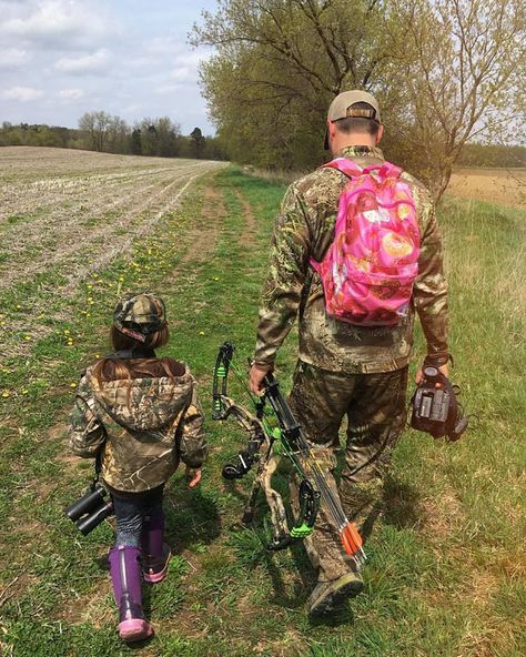 The best memories have nothing to do with trophies on the wall... #BoneCollector #Family #Memories Family Hunting Pictures, Future Country Family Goals, Cute Country Family Photos, Cute Country Family, Family Goals Country, Country Life Family, Country Family Aesthetic, Country Family Pictures, Hunting Kids