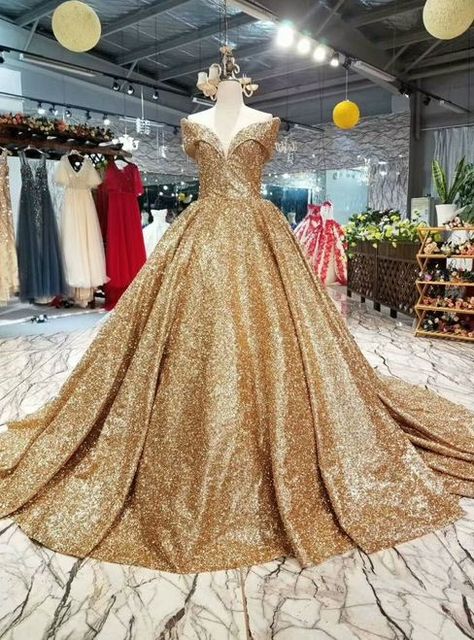 Prom Dresses Gold, Gold Ball Gown, Gold Glitter Dress, Baju Kahwin, Fantasy Clothes, Haute Couture Dresses, فستان سهرة, Luxury Wedding Dress, Glitter Dress