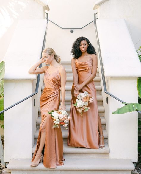 Revelry on Instagram: “Color crushing on Copper 🤩 Pictured: Rory and Skye in Copper satin⁠ ⁠ Photographer: @featherandtwine⁠ Florals: @stemsofatx⁠ Venue:…” Modern Chateau, Bridal Party Looks, Wedding Parties Colors, Bridesmaid Dress Colors, Color Crush, Wedding Mood Board, Colorful Party, Wedding Mood, Party Looks