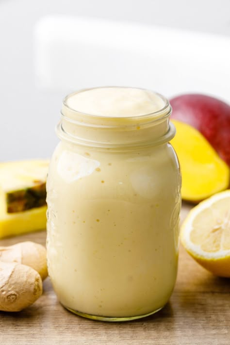 Creamy Lemon Ginger Morning Smoothie for Good Gut Health - Healthy Substitute Smoothie Recipes Antiinflammatory, Healthy Gut Smoothie Recipes, Gut Healthy Smoothies, Gut Health Smoothie Recipes, Lemon Ginger Smoothie, Cucumber Mint Juice, Slow Juicer Recipes, Gut Smoothies, Creamy Smoothie Recipes