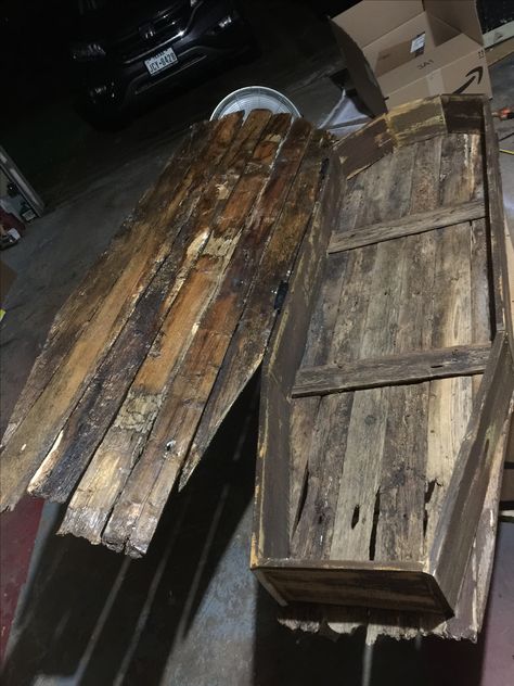 6ft halloween coffin out of re-purposed fence pickets. Fence Pickets, Halloween Coffin, Homemade Halloween, Fence Panels, Halloween Projects, Old Wood, House Inspo, White Board, Planet Earth