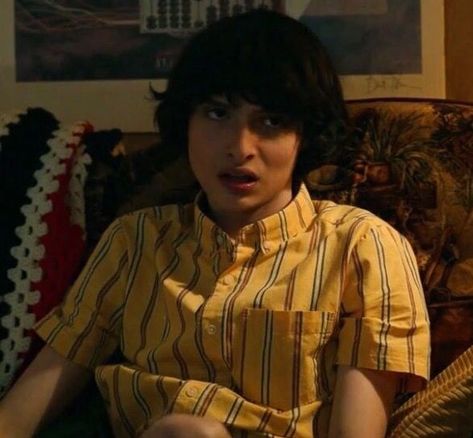 Yellow Color Palette, Stranger Things Halloween, Mike Wheeler, Stranger Things Mike, Finn Stranger Things, Stranger Things Season 3, Color Palette Yellow, Fav Celebrities, Stranger Things Characters