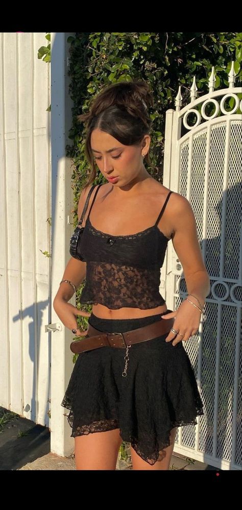 Lace Festival Outfit, Black Rave Outfits, Coachella Inspired Outfits, Black Festival Outfit, Coachella Fits, Cochella Outfits, Lollapalooza Outfit, Indie Festival, Festival Inspo