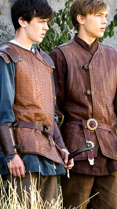 Most girls want Justin Bieber or one of the Jonas brothers , i want the Pevensie boys Narnia Costumes, Clive Staples Lewis, Skandar Keynes, Narnia Cast, Narnia Movies, Narnia Prince Caspian, Anna Popplewell, Narnia 3, William Moseley