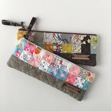 Diy Bags Purses, Small Sewing Projects, Pouch Pattern, Sewing Design, Patchwork Bags, Wallet Pouch, Tote Bag Purse, Sewing Gifts, Fabric Bags