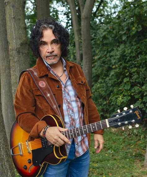 Iconic musician John Oates will bring together Dave Grohl, Sammy Hagar, Michael Franti, and many others for Oates Song Fest 7908. Song Fest, Michael Franti, Sammy Hagar, Bob Weir, John Oates, Hall & Oates, Daryl Hall, Sara Bareilles, Feeding America